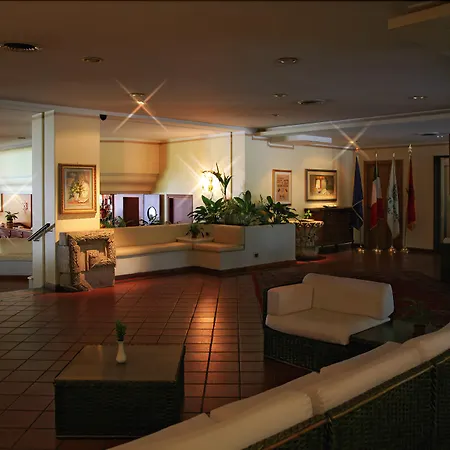 欧里颂特阿奇雷亚莱酒店 4*