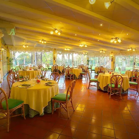 欧里颂特阿奇雷亚莱酒店 酒店 4*