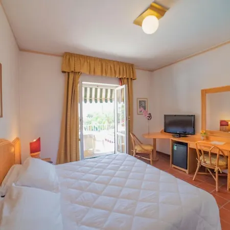 Orizzonte Hotel 4*