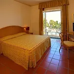 Orizzonte Hotell 4*